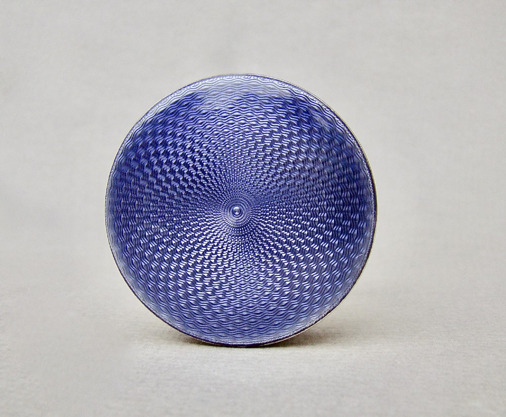 EXQUISITE SILVER & GUILLOCHE ENAMEL SMALL DRESSING TABLE JAR BY HENRY MATTHEWS, BIRMINGHAM 1922 View II