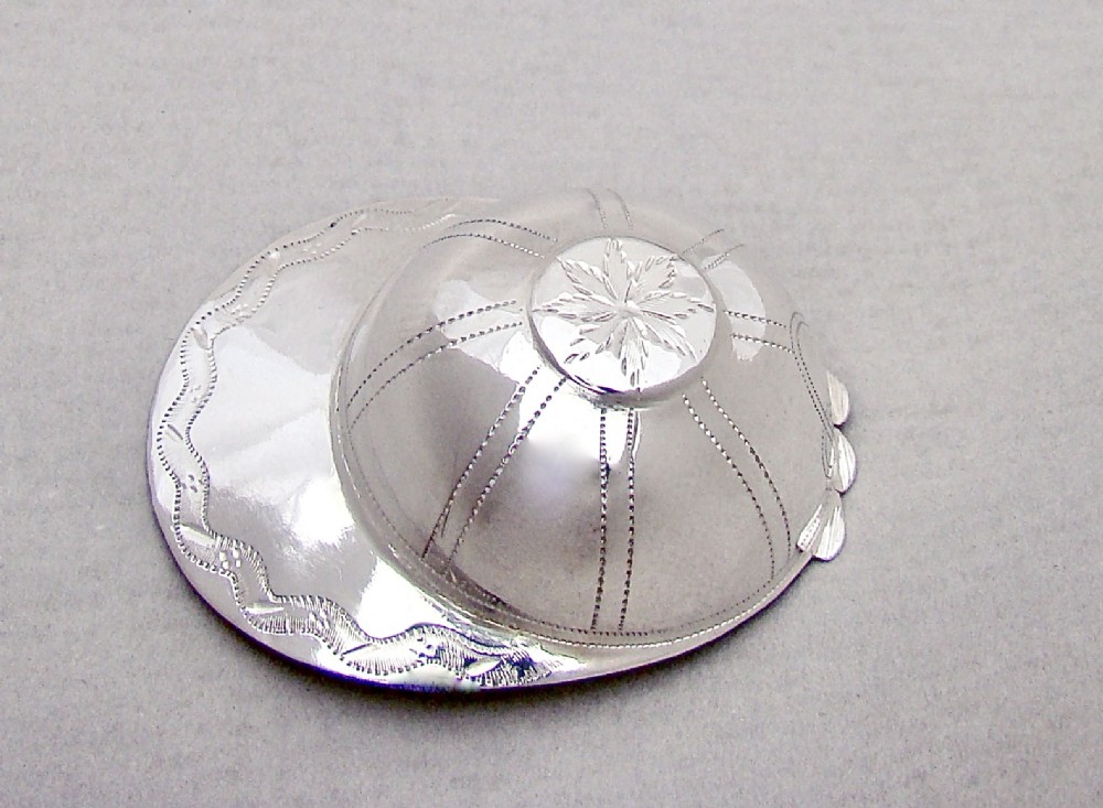RARE GEORGIAN SILVER JOCKEY CAP CADDY SPOON BY JOSEPH TAYLOR, BIRMINGHAM 1799