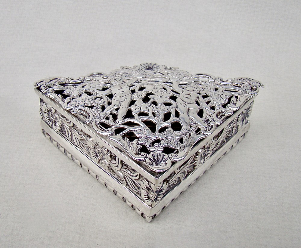 FABULOUS VICTORIAN SILVER POT POURRI BOX BY SAMUEL JACOBS, LONDON 1896