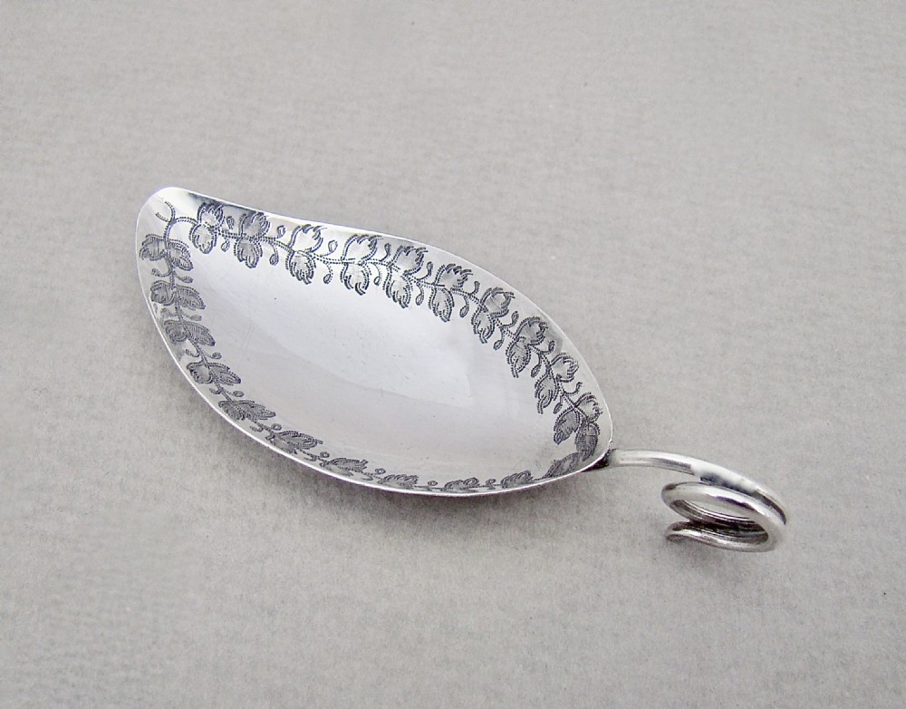 GEORGIAN SILVER LEAF-SHAPED CADDY SPOON BY ELIZABETH MORLEY, LONDON 1807