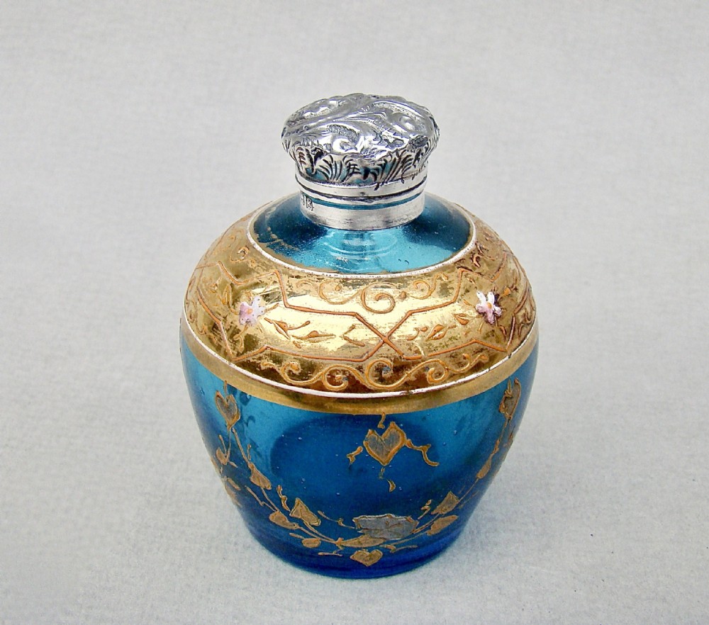 EXQUISITE EDWARDIAN SILVER MOUNTED TURQUOISE & GILT MOSER GLASS SCENT BOTTLE, BIRMINGHAM 1905
