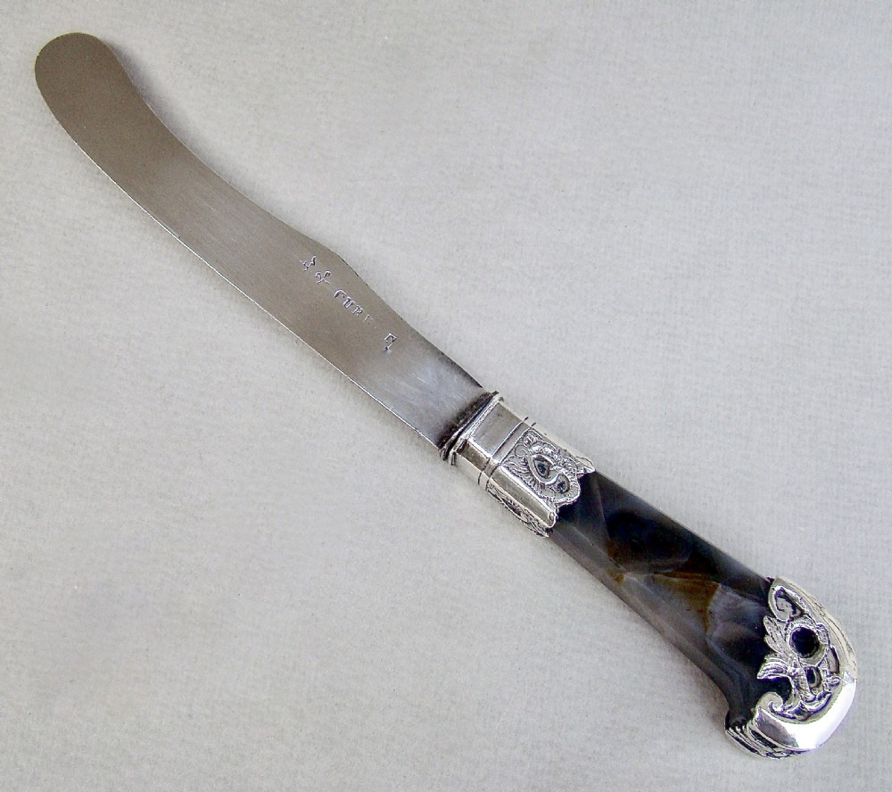 GEORGIAN SILVER PLATED AGATE HANDLED TABLE KNIFE, CIRCA 1795