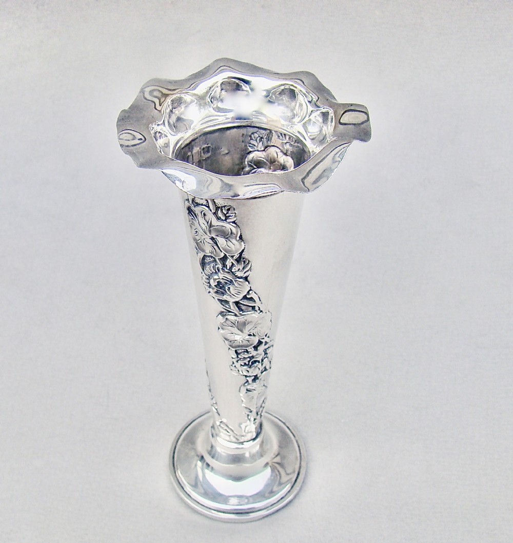 UNUSUAL ART NOUVEAU SILVER VASE BY SAMPSON MORDAN, LONDON 1902
