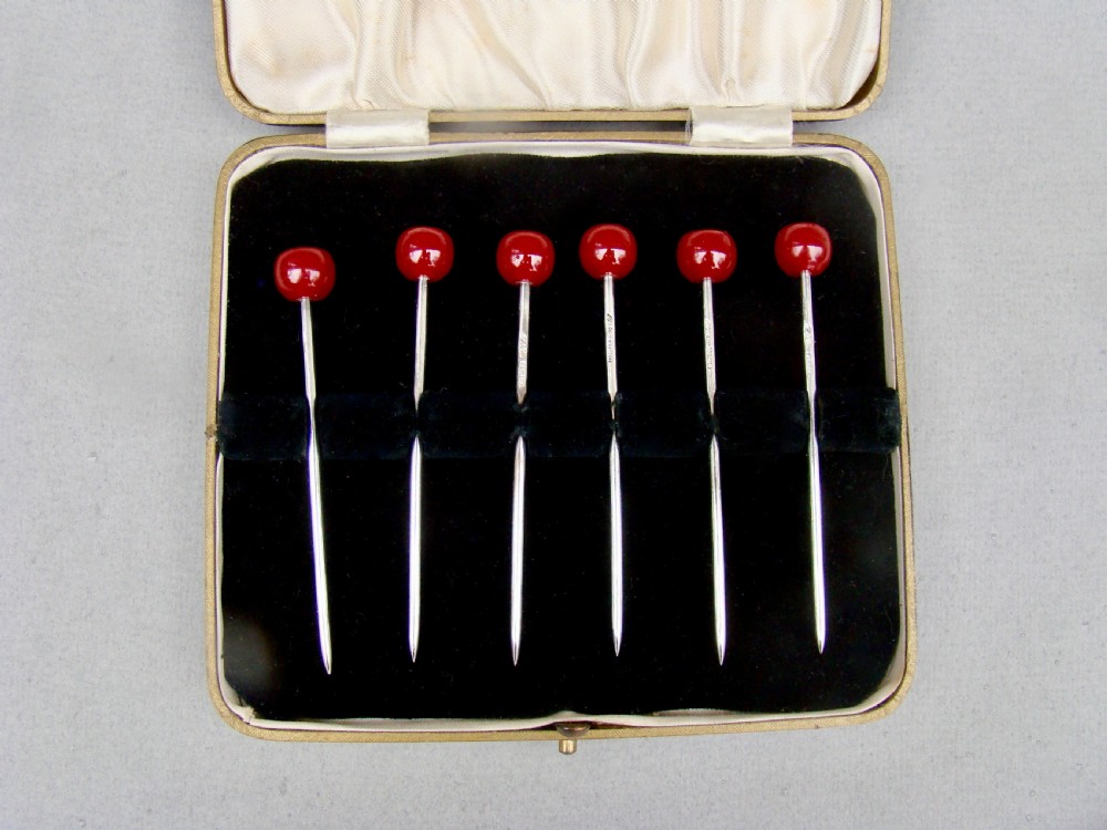CASED SET OF ART DECO STERLING SILVER COCKTAIL CHERRY STICKS BY THE ADIE BROTHERS, BIRMINGHAM 1927 View II