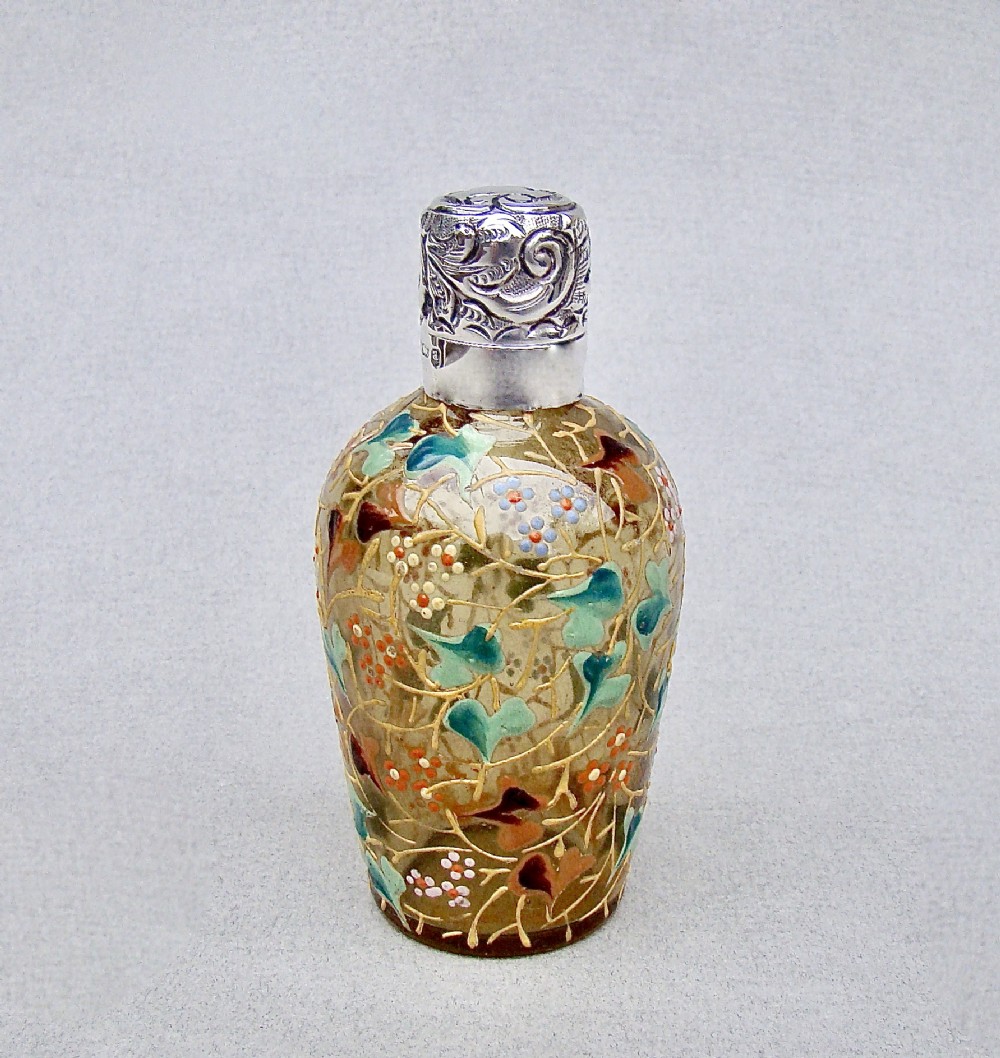 EXQUISITE VICTORIAN SILVER MOUNTED AMBER MOSER GLASS SCENT BOTTLE, CIRCA 1890