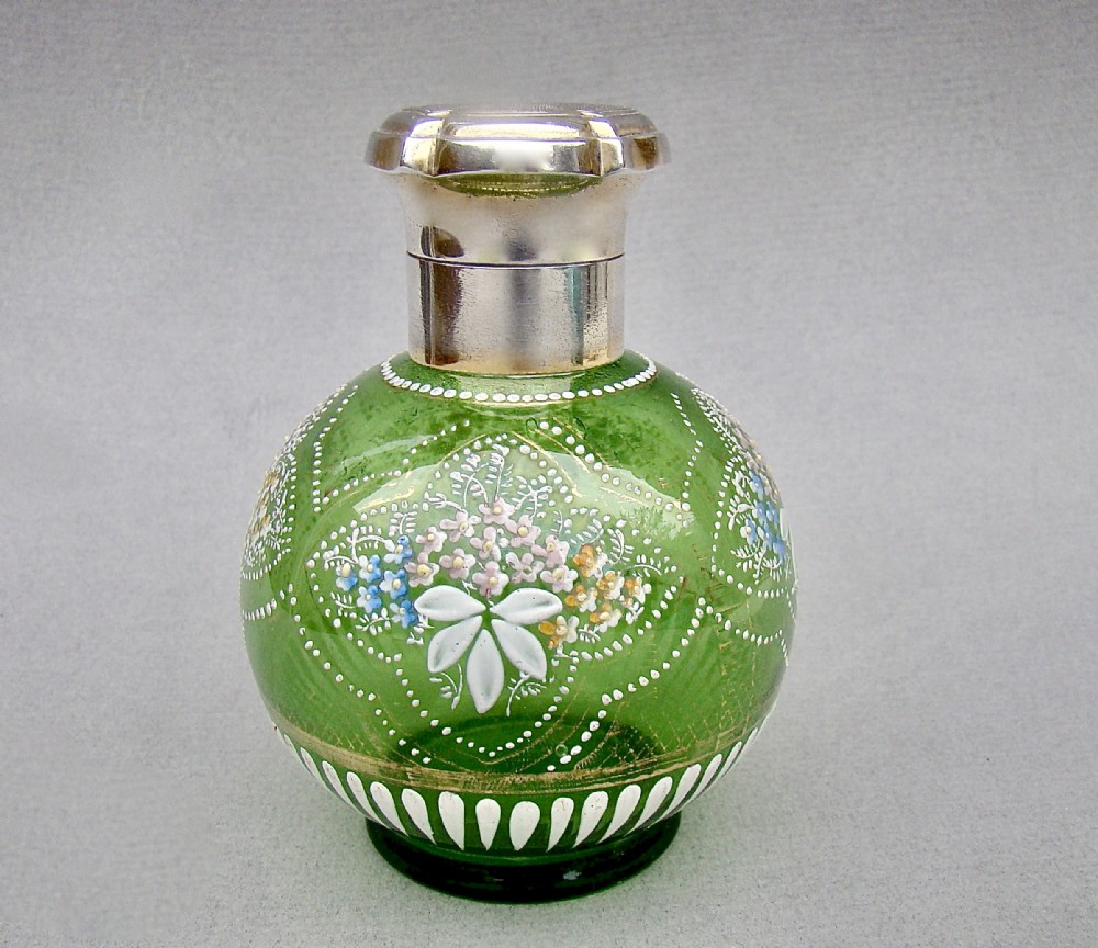 FABULOUS SILVER GILT GREEN ENAMELLED GLASS SCENT BOTTLE BY RICHARD COMYNS, LONDON 1933