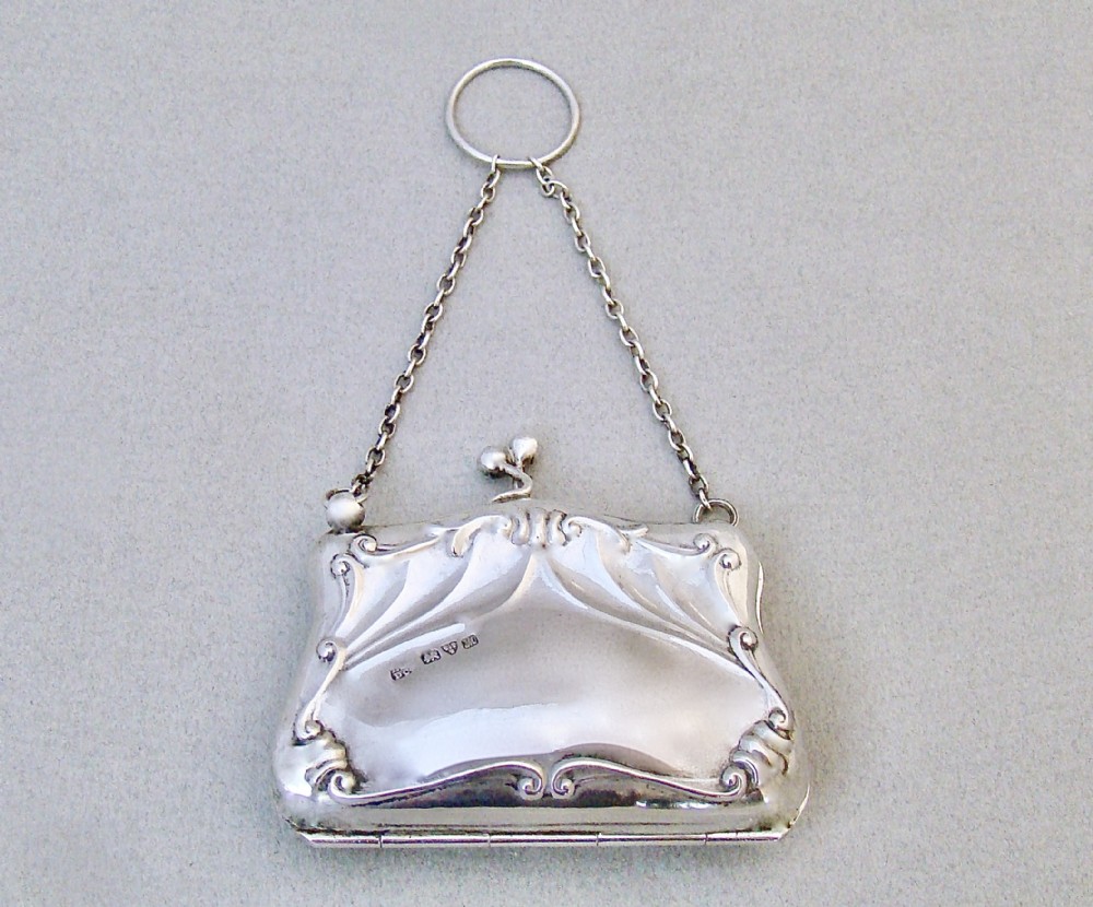 DELIGHTFUL GEORGE V SILVER COCKTAIL PURSE BY THE BOOTS COMPANY, CHESTER 1912