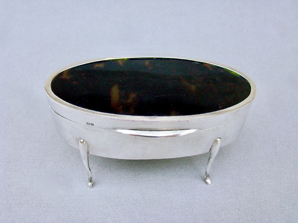 GEORGE V SILVER MOUNTED LARGE SIZE TORTOISESHELL JEWELLERY BOX BY HORTON & ALLDAY, BIRMINGHAM 1918
