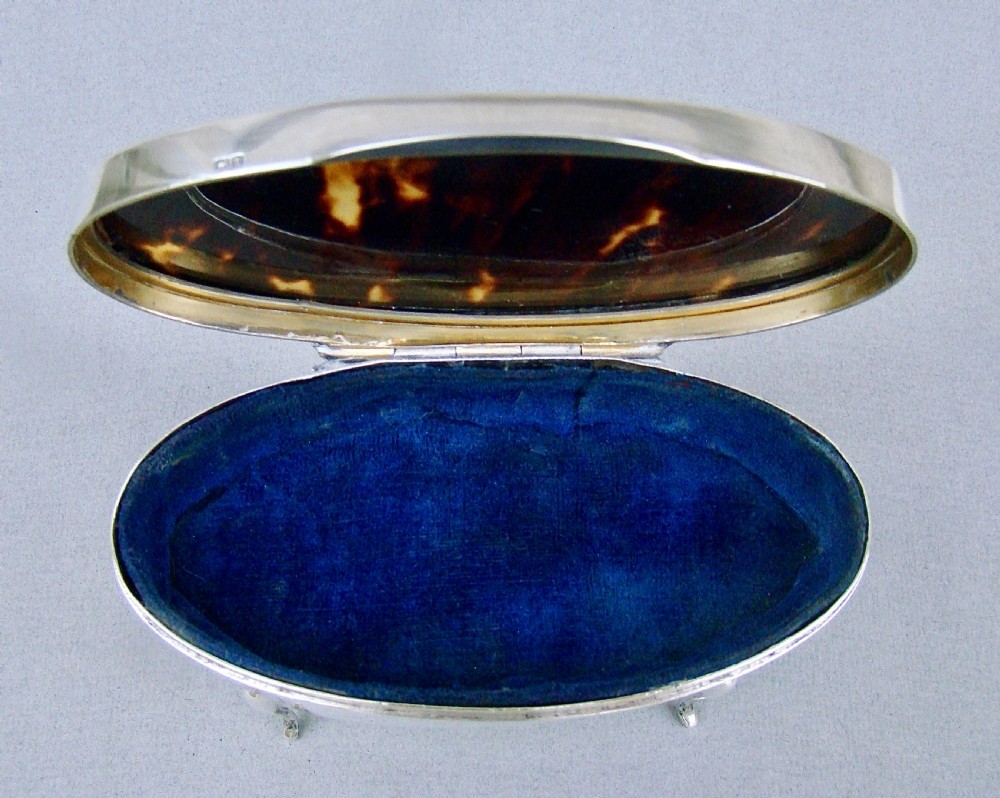GEORGE V SILVER MOUNTED LARGE SIZE TORTOISESHELL JEWELLERY BOX BY HORTON & ALLDAY, BIRMINGHAM 1918
 View IV