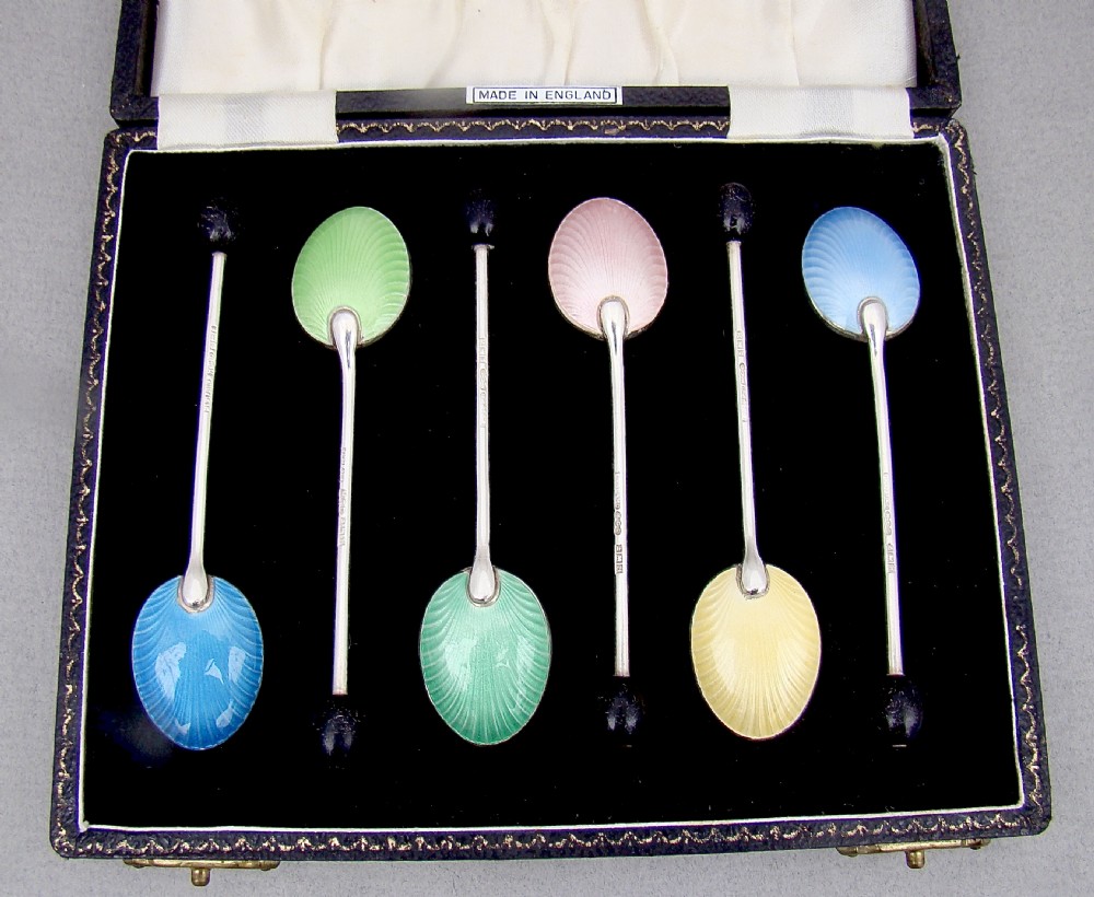 CASED SET OF 6 MID-CENTURY SILVER & GUILLOCHE ENAMEL BEAN KNOP COFFEE SPOONS BY HENRY CLIFFORD DAVIS, BIRMINGHAM 1957
