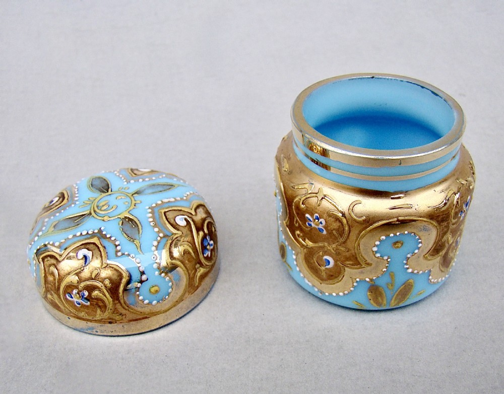 DELIGHTFUL MOSER TURQUOISE OPALINE AND GILT GLASS ROUGE POT, CIRCA 1890 View IV