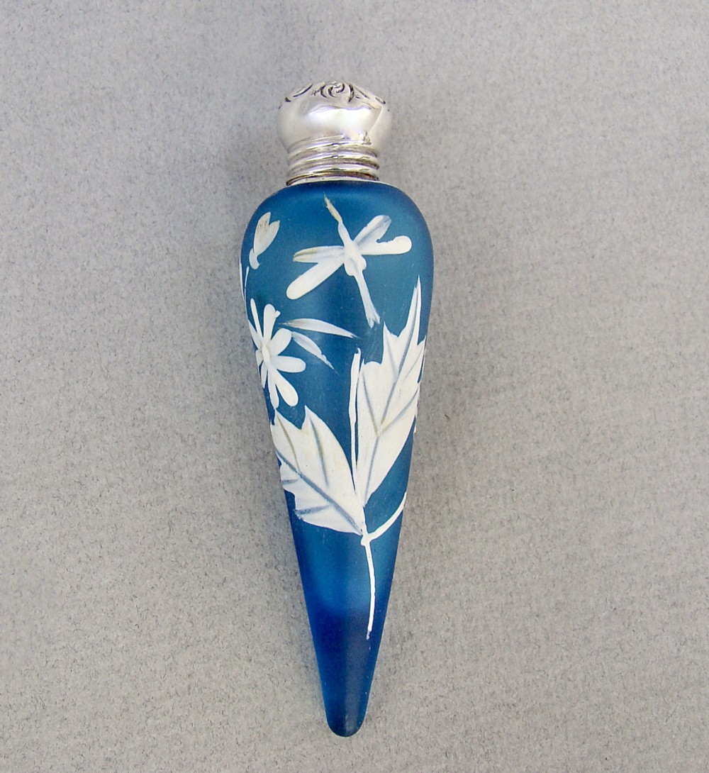  EDWARDIAN SILVER & ENAMELLED FROSTED GLASS SCENT BOTTLE BY GEORGE EDWIN WALTON, BIRMINGHAM 1907