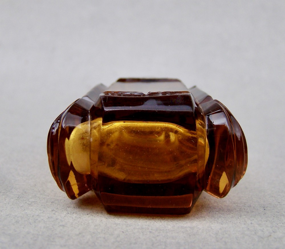RARE EARLY VICTORIAN SILVER MOUNTED AMBER GLASS SCENT BOTTLE, CIRCA 1860 View VI
