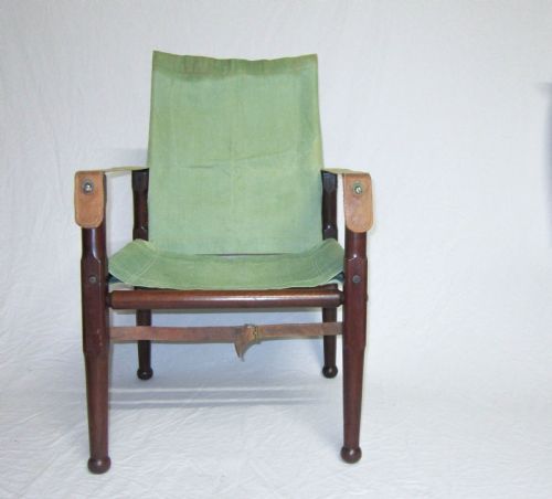 fig 1. Early Twentieth Century Campaign Roorkhee Chair with Transit Bag