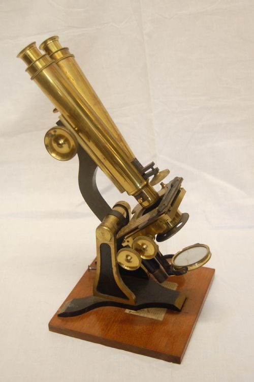 fig 2. Victorian Cased Binocular Microscope by H&W Crouch of 64A Bishopsgate St, London