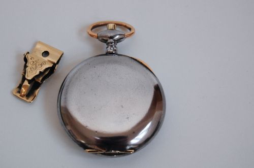 fig 1. Edwardian Cased Henri Chatelain Pedometer Retailed by Aitchison & Co