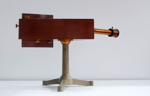 fig 1. Quartz Spectrograph by Adam Hilger Ltd London