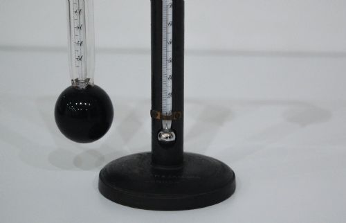 fig 3. Late Victorian Cased Daniells Hygrometer by Negretti & Zambra London