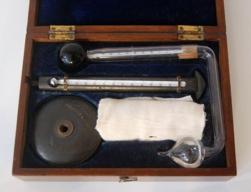 fig 5. Late Victorian Cased Daniells Hygrometer by Negretti & Zambra London