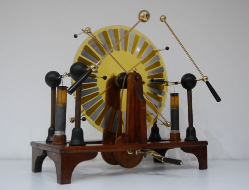 Large Late Victorian Wimshurst Machine with 18" Discs