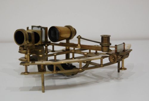fig 4. George III Cased Double Framed Sextant by Robert Brettell Bate of Poultry, London