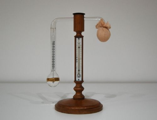 fig 1. Late Victorian Daniell's Hygrometer on Boxwood Stand
