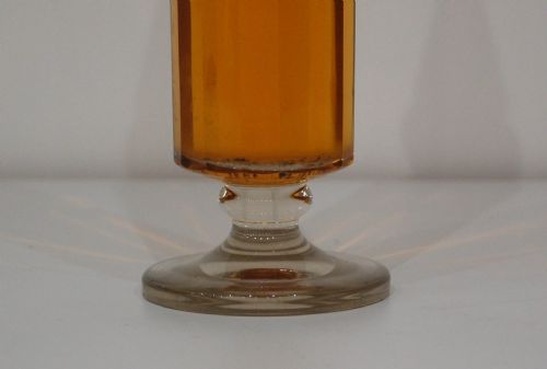 fig 1. Late Victorian Bottle of Mastic Picture Varnish by Winsor & Newton Ltd