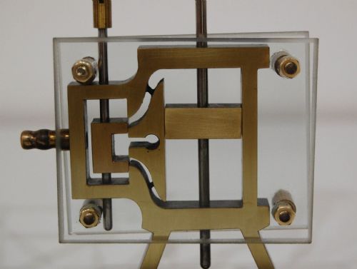 fig 2. Steam Engine Demonstration Model for Projection by Max Kohl AG Chemnitz