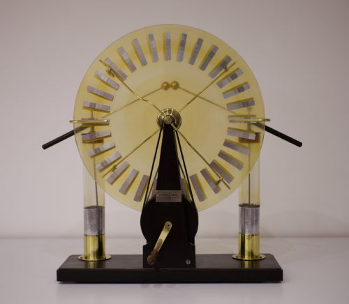 Late Victorian Wimshurst Machine by Victor Morlot-maury of Paris