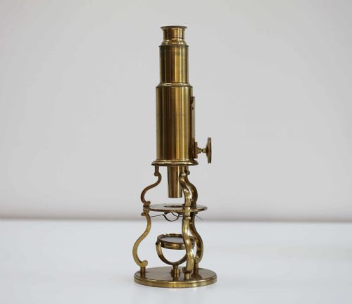 fig 1. George III Cased Culpeper Type Microscope by Robert Brettell Bate London