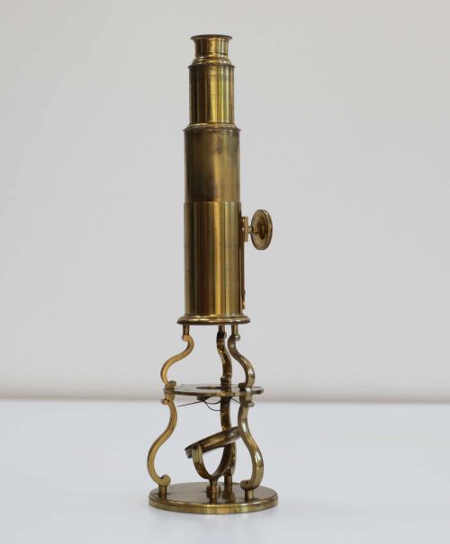 fig 5. George III Cased Culpeper Type Microscope by Robert Brettell Bate London