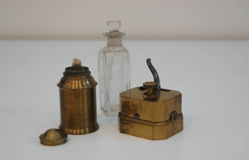 fig 4. Doctor Graham's Early Nineteenth Century Rosewood Cased Blood Letting Set