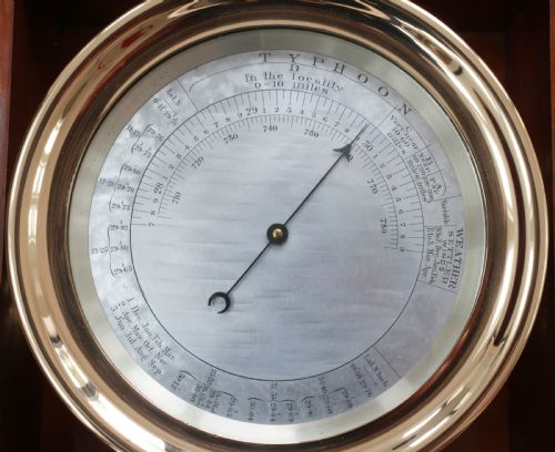 EARLY TWENTIETH CENTURY CASED BAROCYCLONOMETER OR TYPHOON BAROMETER - ADDITIONAL PHOTO 3