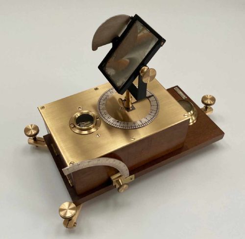 fig 2. Victorian Clockwork Heliostat by Archer & Sons of Liverpool