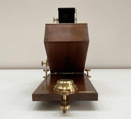 fig 4. Victorian Clockwork Heliostat by Archer & Sons of Liverpool