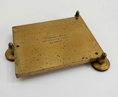 fig 3. Georgian Black Glass Artificial Horizon by Thomas Jones of London