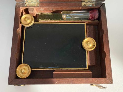 fig 4. Georgian Black Glass Artificial Horizon by Thomas Jones of London