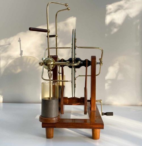 fig 1. Edwardian Wimshurst Machine by Philip Harris of Birmingham