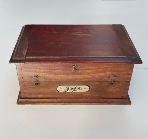 fig 1. Early Twentieth Century Cased Set of Dentist Burs by Jota of Germany