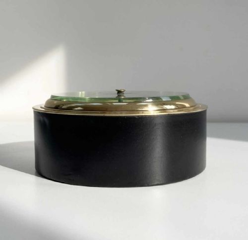 fig 1. Victorian Aneroid Barometer by CW Dixey of Bond Street London