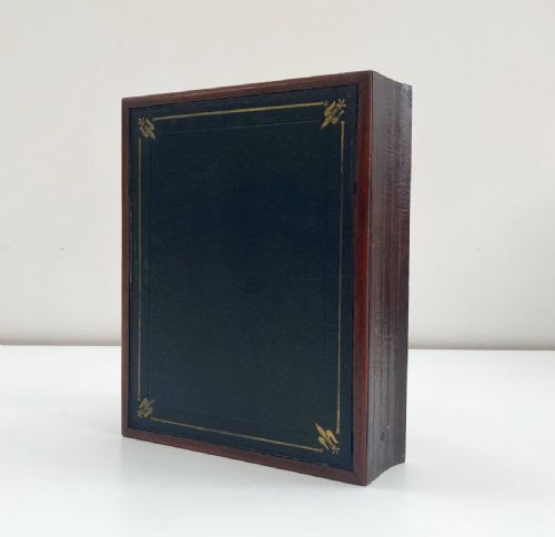 fig 5. Early Victorian Portable Microscope Slide Case by Smith Beck & Beck London