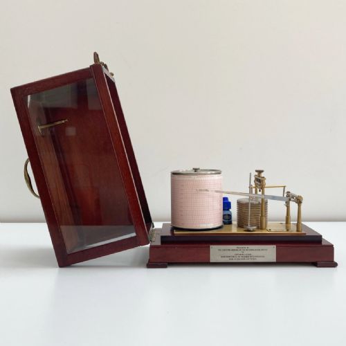 fig 5. Met Office Presentation Barograph by Casella of London