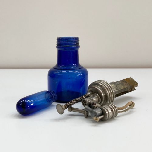 fig 1. French Edwardian Luminus Potassium Bichromate Table Lighter