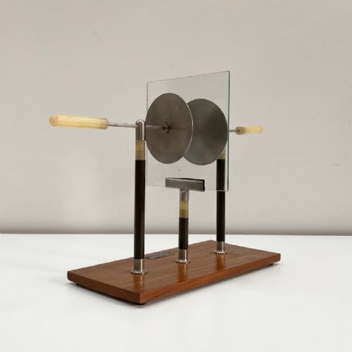 fig 1. Aepinus Condenser or Capacitor by Griffin & George Ltd