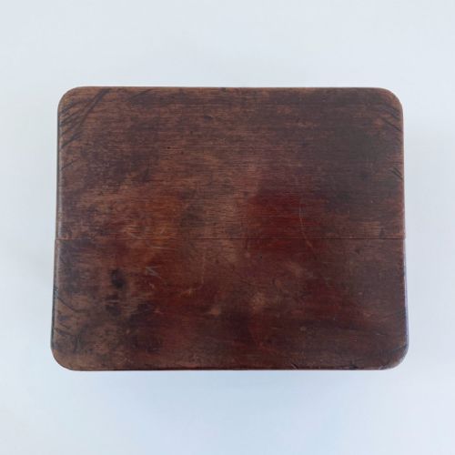 fig 1. Eighteenth Century Electrostatic Insulating Stool or Lightning Stool
