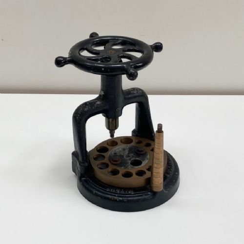 Early Twentieth Century Pinfolds Patent Archimedian Ring Sizing Tool