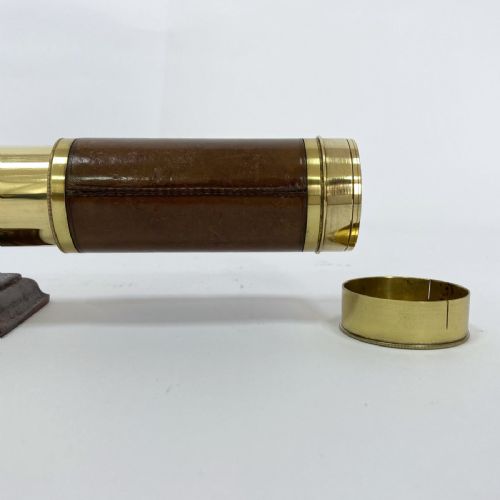 fig 5. Royal Navy Seven Draw Telescope by Robert Bate of Poultry London