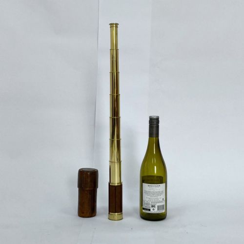 fig 7. Royal Navy Seven Draw Telescope by Robert Bate of Poultry London