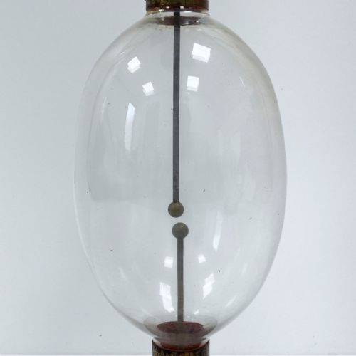 VICTORIAN FARADAYS EGG EXPERIMENT BY WILLIAM LADD LONDON - ADDITIONAL PHOTO 2