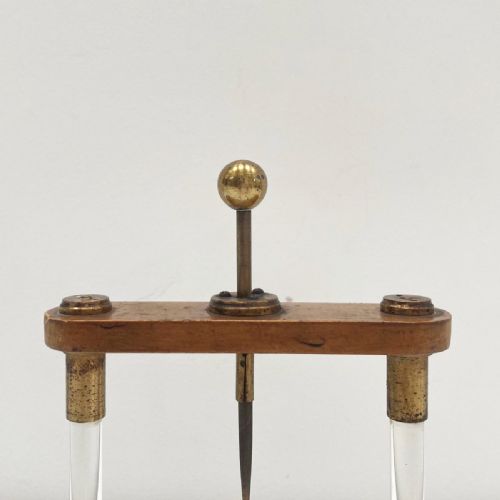 fig 2. Late Victorian Henley’s Universal Discharger by C Gerhardt of Bonn